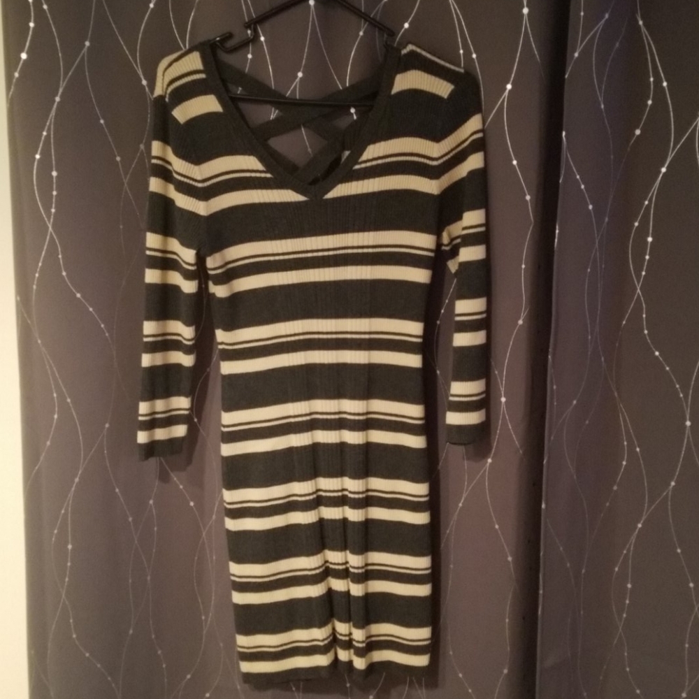*SOLD*Gray and white Ribbed Sweater Dress